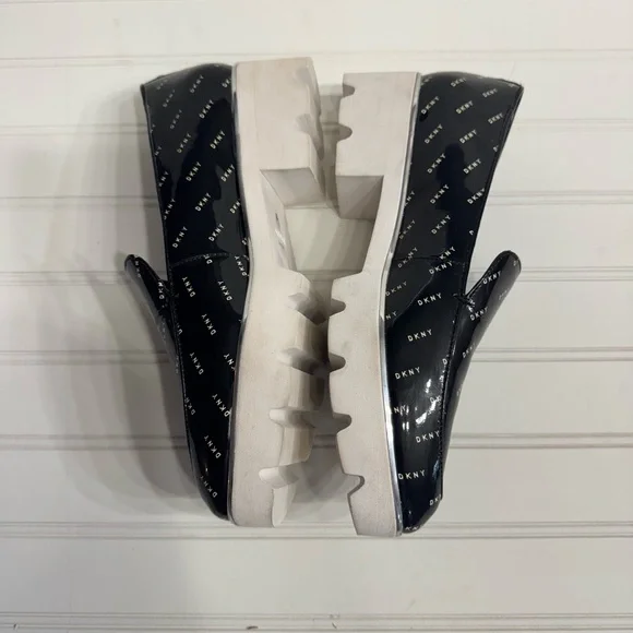 DKNY Logo Black Lug Sole Loafers Patent Leather Platform Chunky Y2K Size 8 - Picture 3 of 7